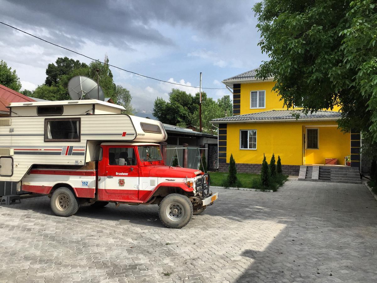 Da Hostel Almaty Exterior photo